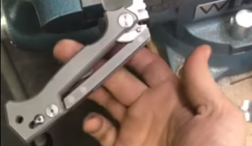 knife locking