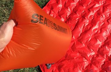 Camping dry stuff sack inflates the Comfort Plus sleeping mat